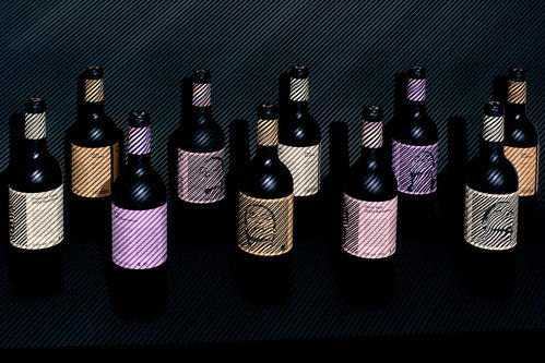 黑與白的交織 藝術靈感在包裝設計中的魅力